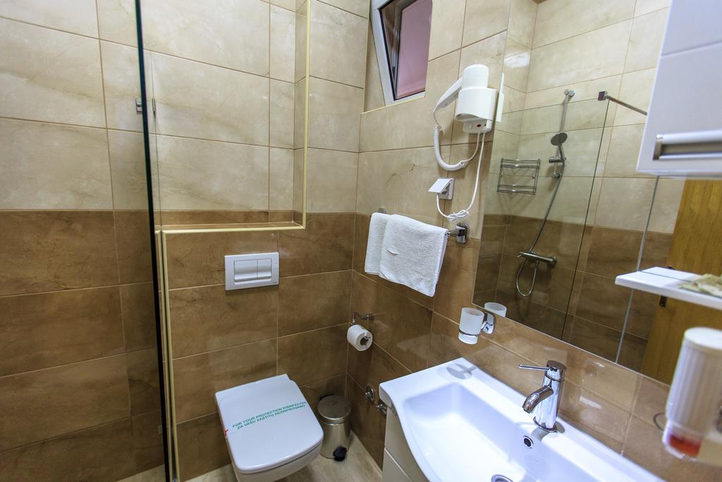 Sirena Marta Hotell Sutomore Exteriör bild